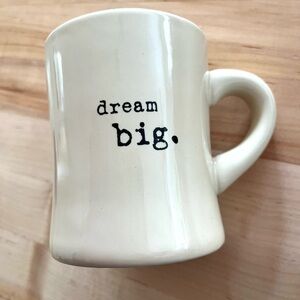 NATURAL LIFE Cream Mug with ‘Dream Big’